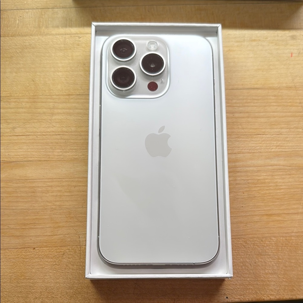 Apple iPhone 15 Pro